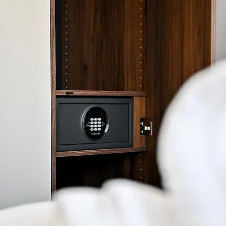 Luxury By Iva