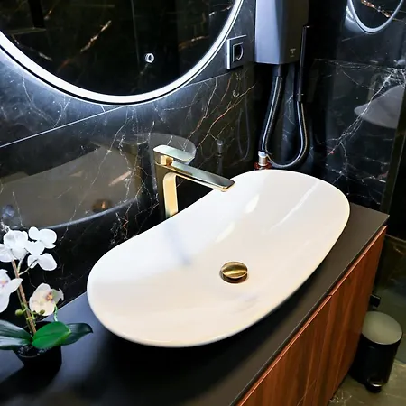 Luxury By Iva 3*