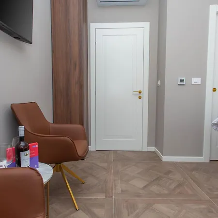 Gostinjska kuća Luxury By Iva